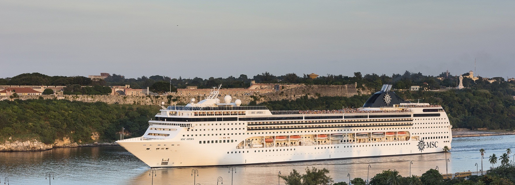 MyCruise MSC Opera Offentlige-arealer Luftfoto4